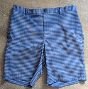 Greg Norman Men's Blue Gingham Golf Performance Shorts Flat‎ Front